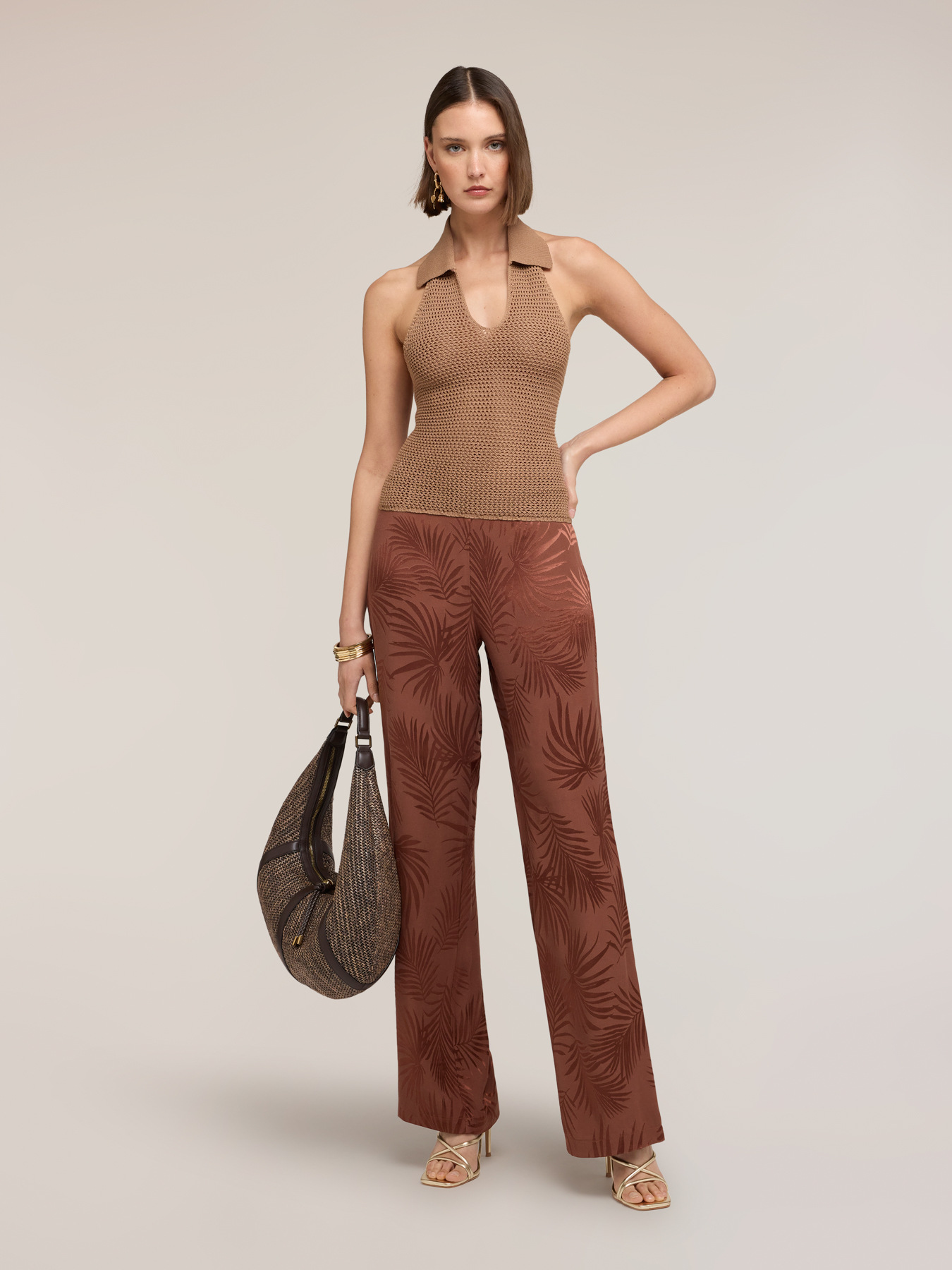 Top in maglia traforata con colletto image number 0