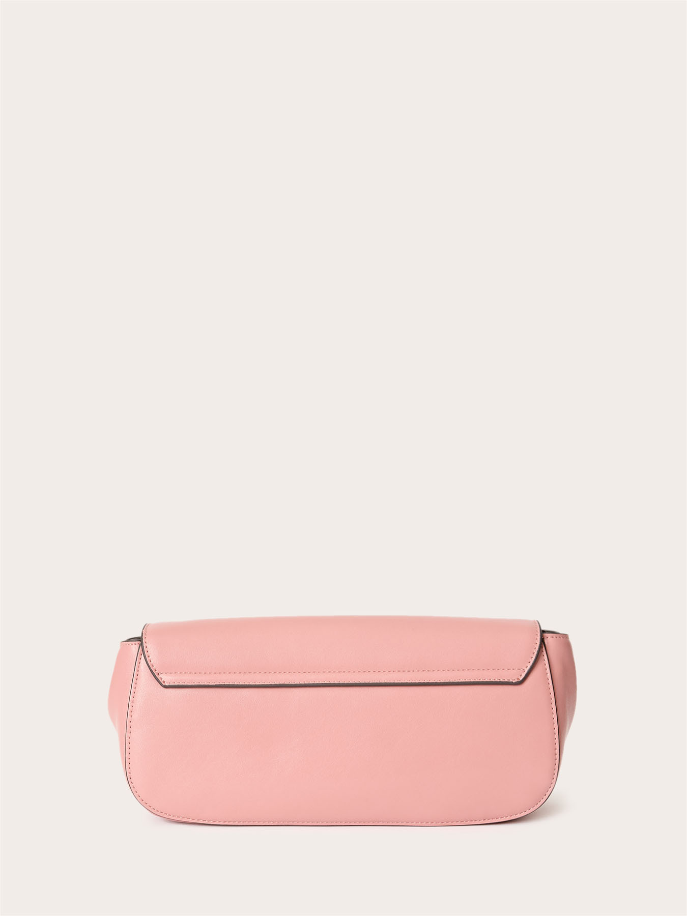 Borsa tracolla con catena image number 2