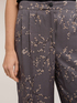Pantaloni palazzo in twill di viscosa con stampa a fiori image number 3