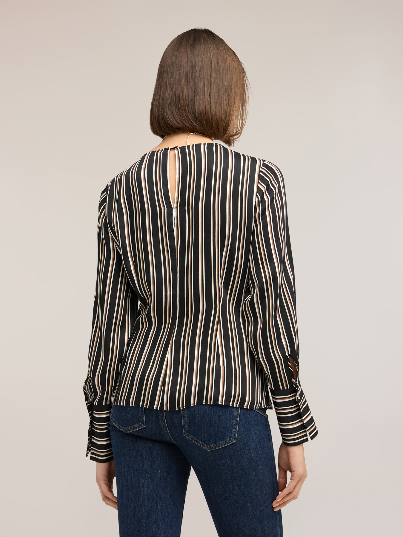 Blusa a righe con incrocio image number 1