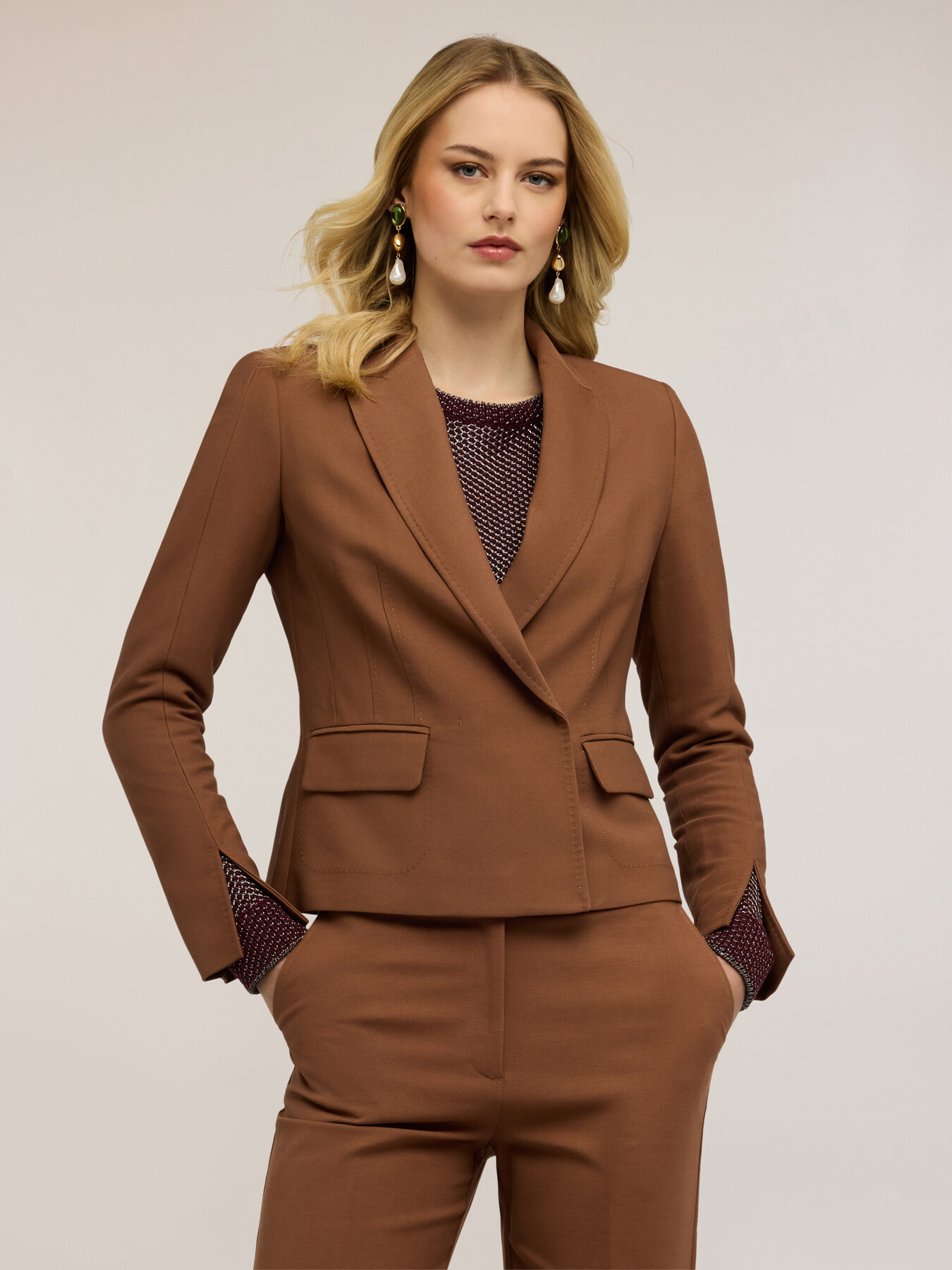 Blazer con spacco al fondo manica image number 0