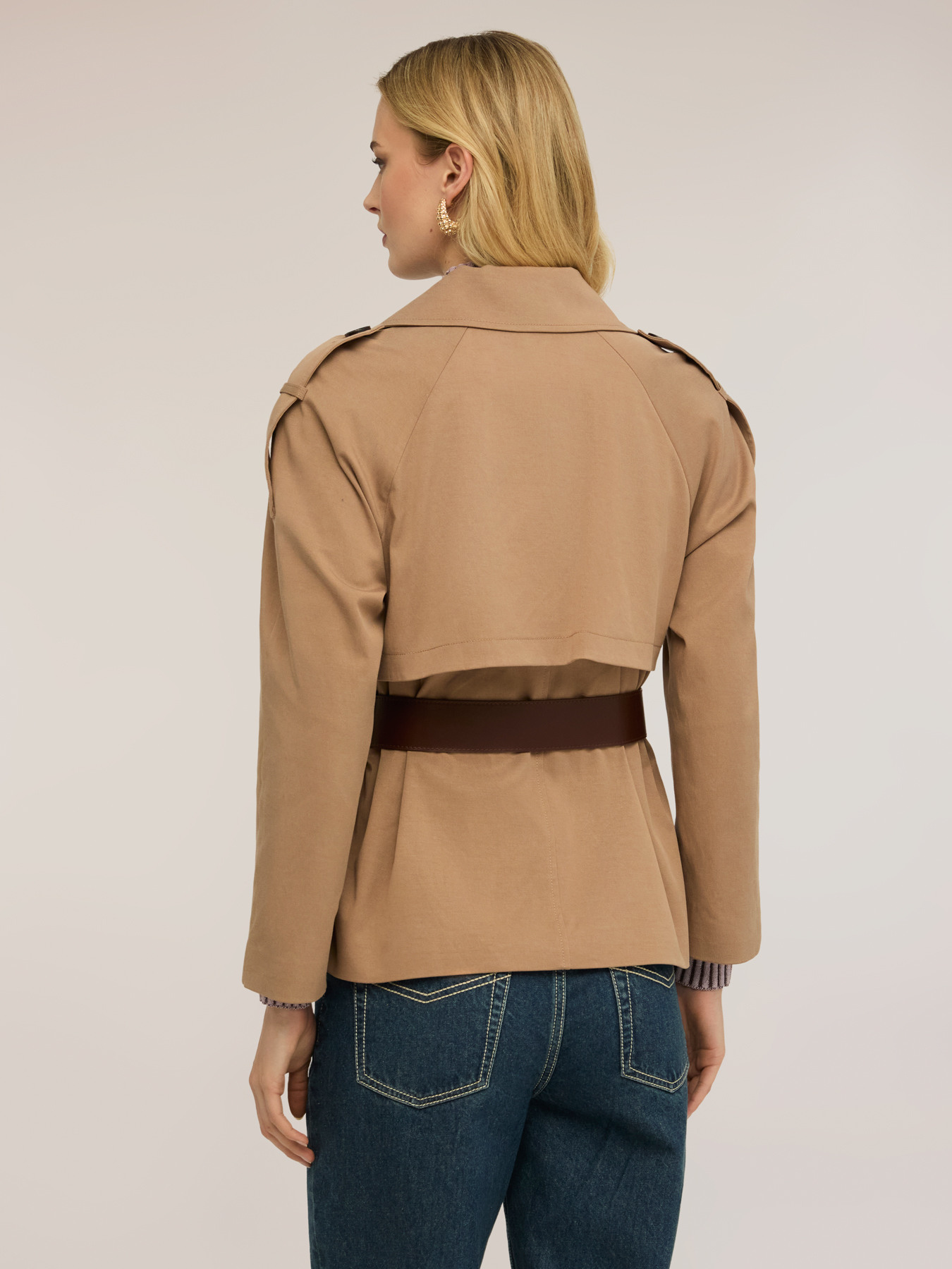 Trench corto misto lyocell con cintura image number 1