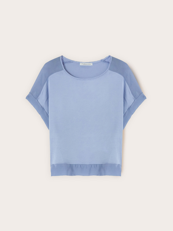 Blusa in raso con scollo a barchetta