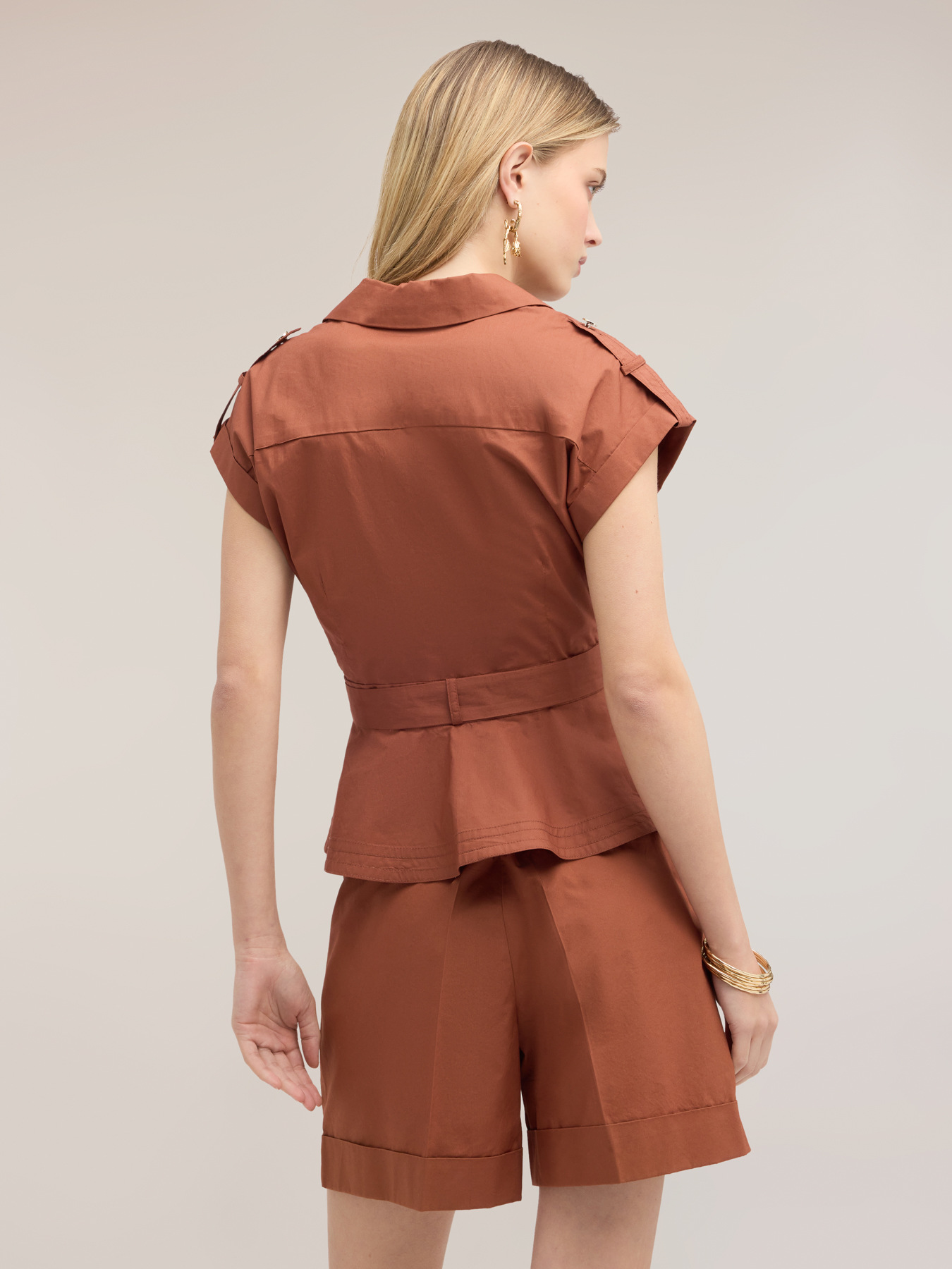 Camicia in popeline con tasche image number 1