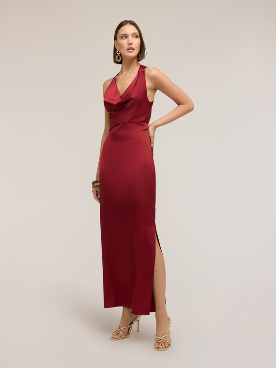 Vestito lungo in raso con drappeggio