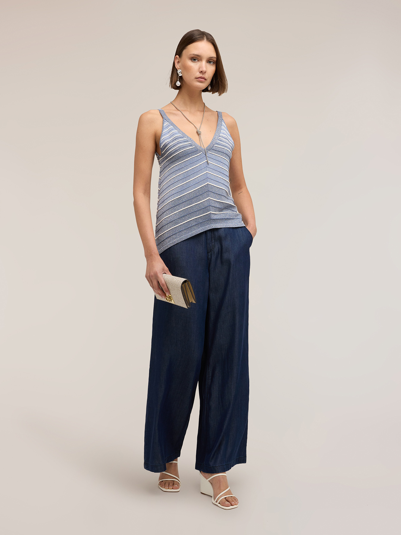 Top in maglia a righe in misto lurex image number 2