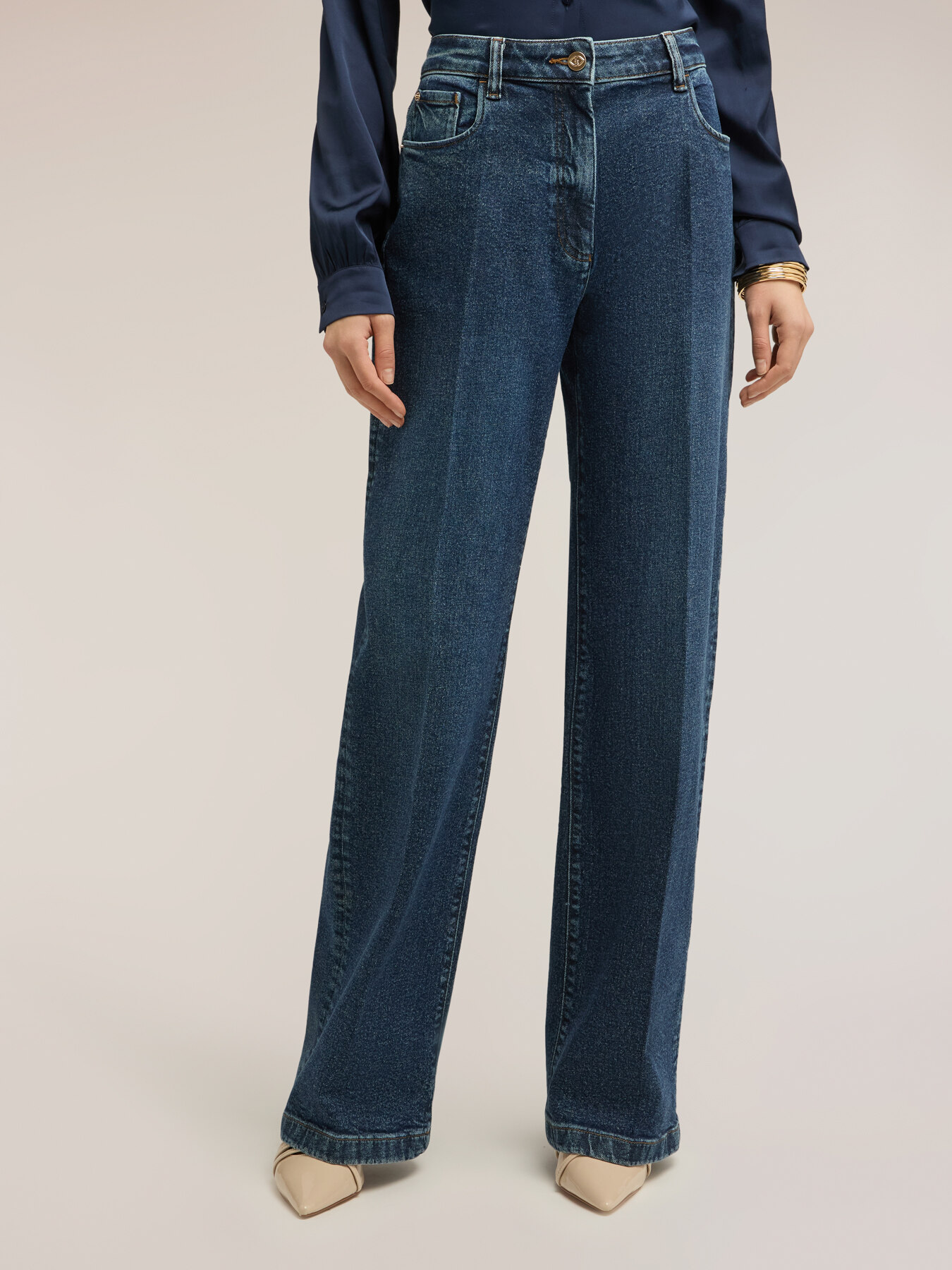 Jeans palazzo a vita alta image number 2