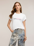 T-shirt in jersey con scritta ricamata image number 0