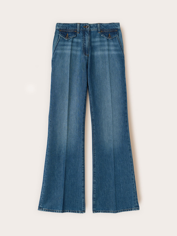 Jeans flare con tasche