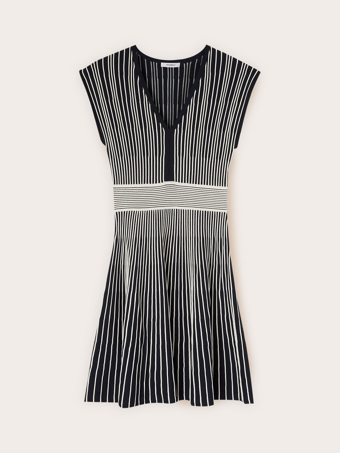 Vestito flare in maglia a righe image number 4