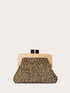 Clutch in rafia intrecciata con chiusura in legno image number 2