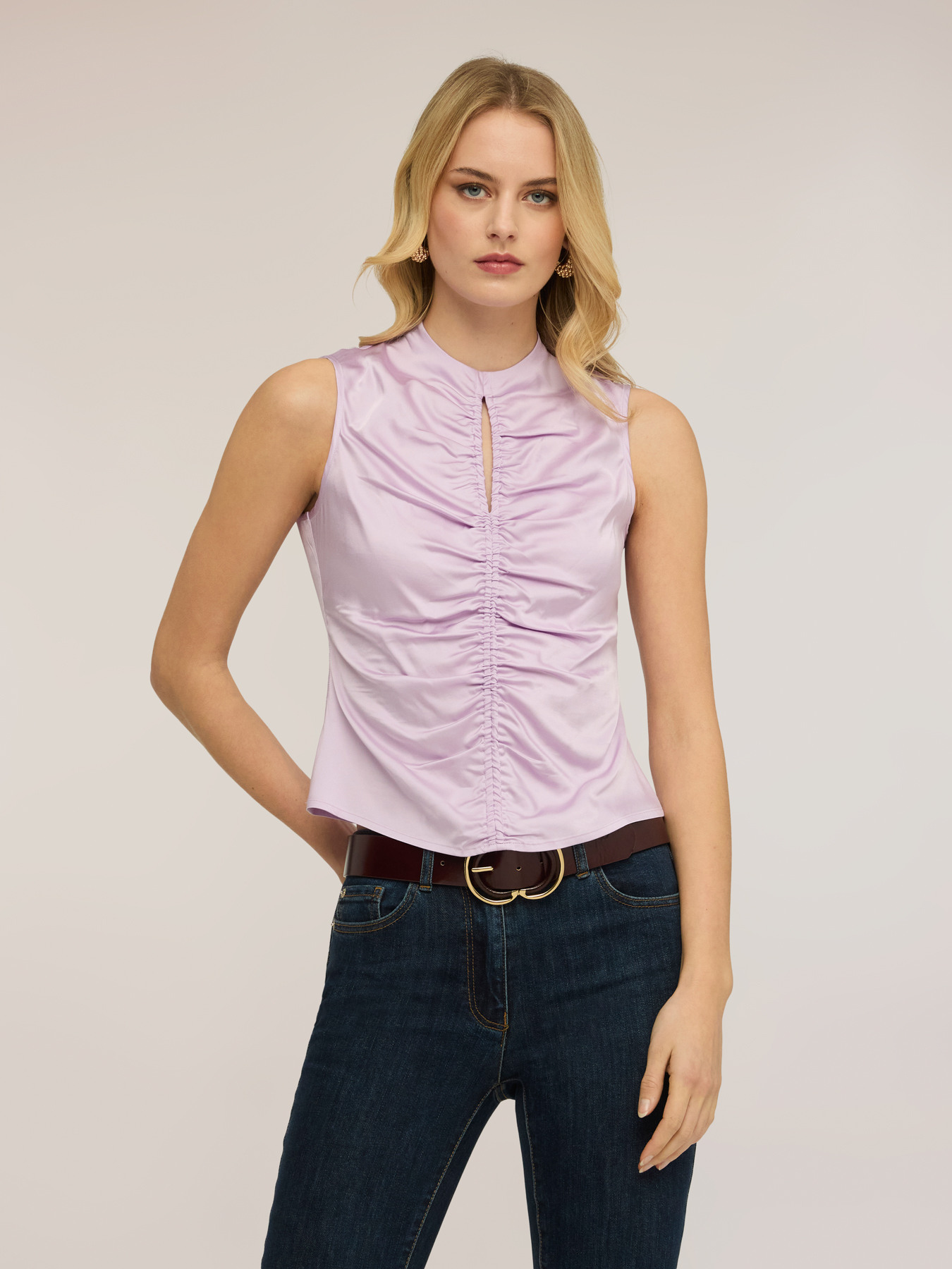 Blusa in raso con arricci image number 2
