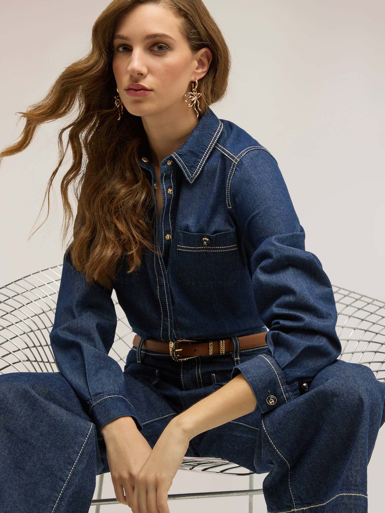 Camicia in denim con tasche image number 0