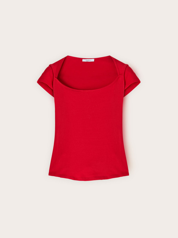 T-shirt con scollo a barchetta