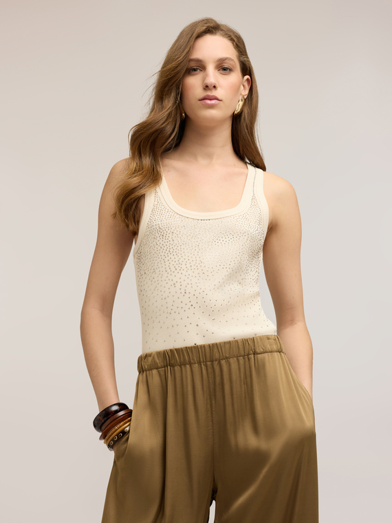 Top in jersey a coste con strass