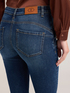 Jeans flare con bottoni metallici image number 3