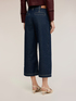 Jeans cropped wide leg con cuciture a contrasto image number 1