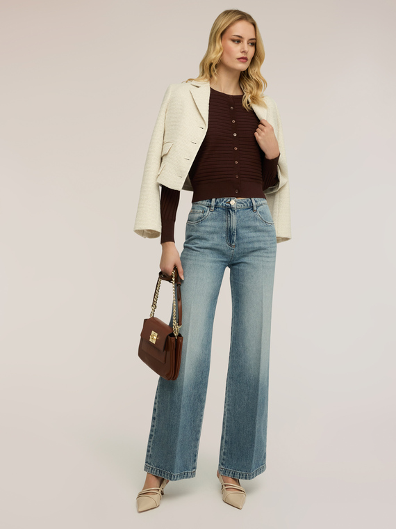 Jeans palazzo con piega stirata