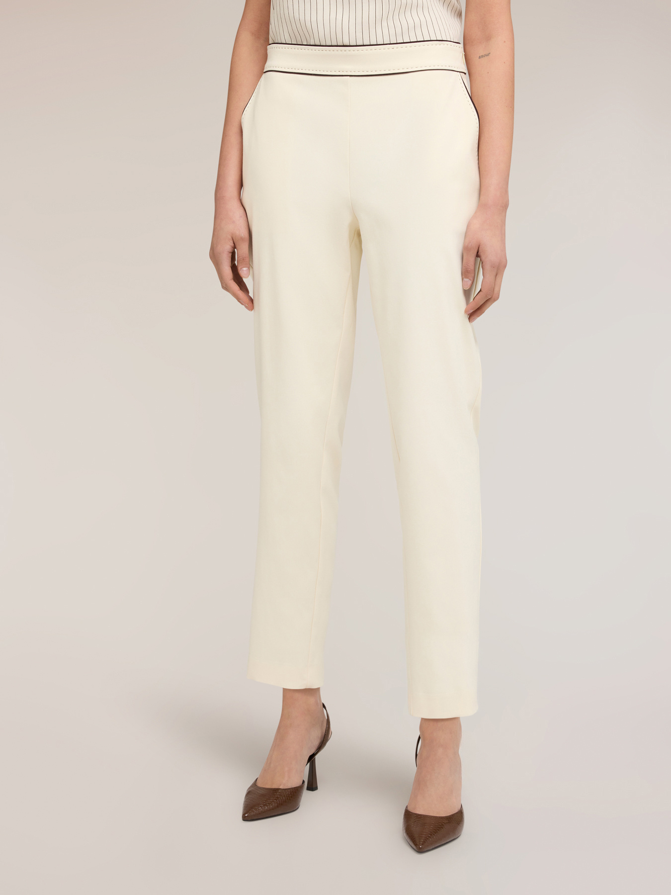Pantaloni con piping The Tailoring Lab image number 0