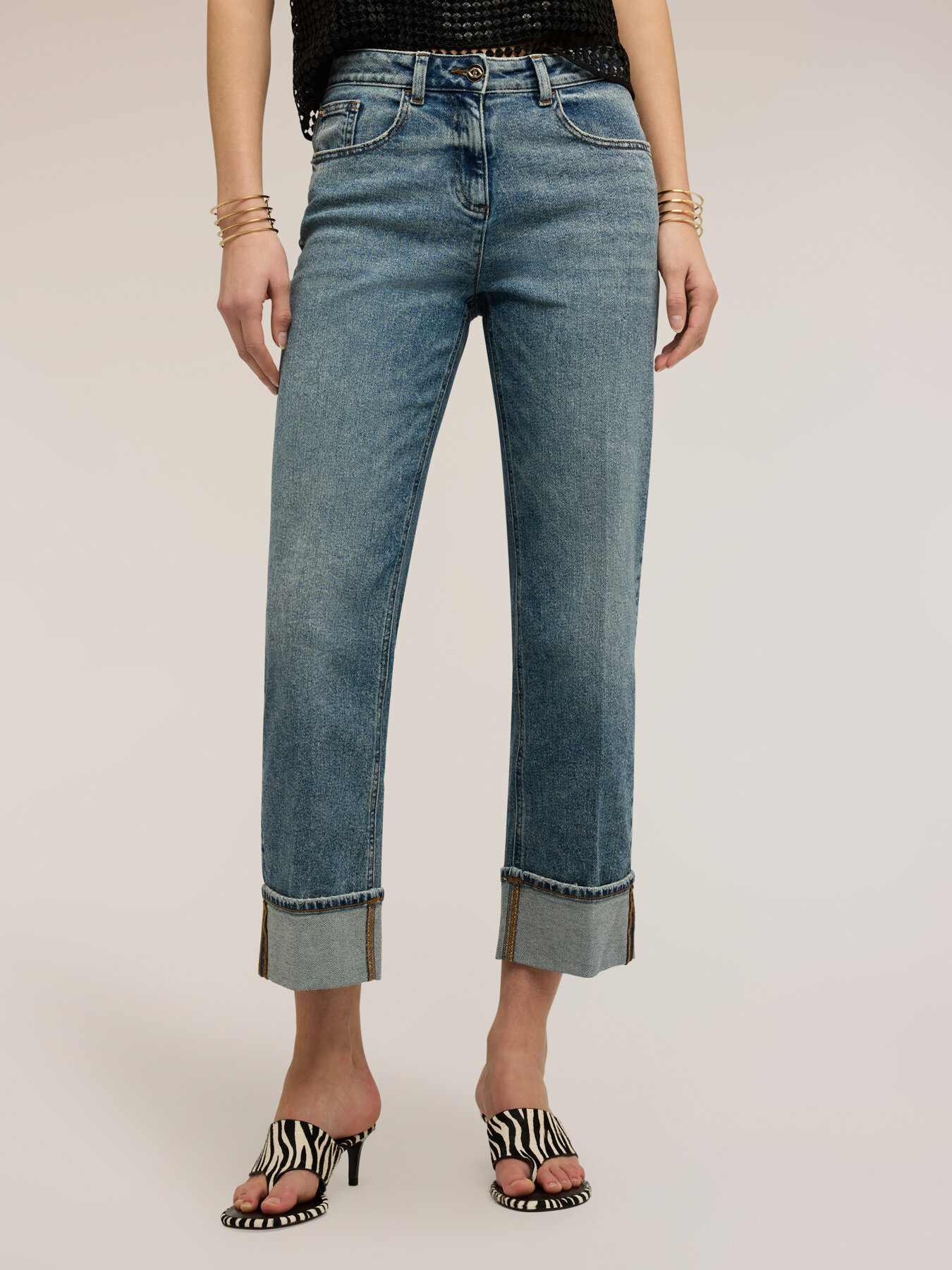 Jeans regular con orlo ripiegato image number 2