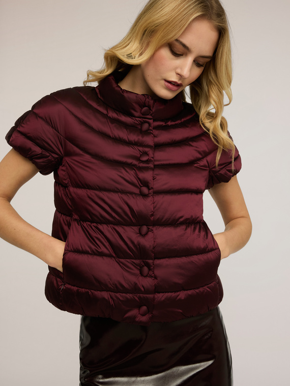 Piumino lightweight a maniche corte