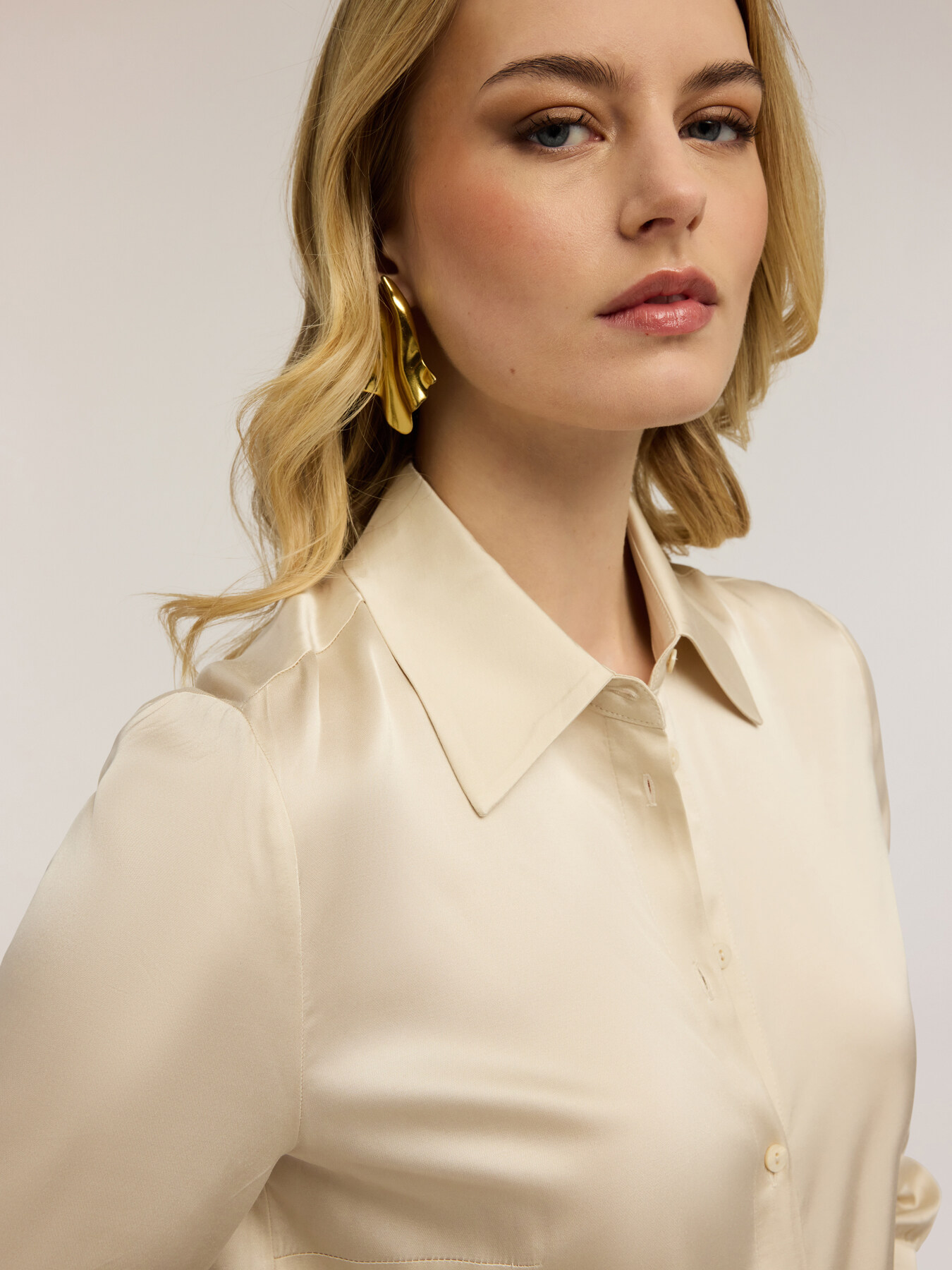Camicia in raso di viscosa image number 2