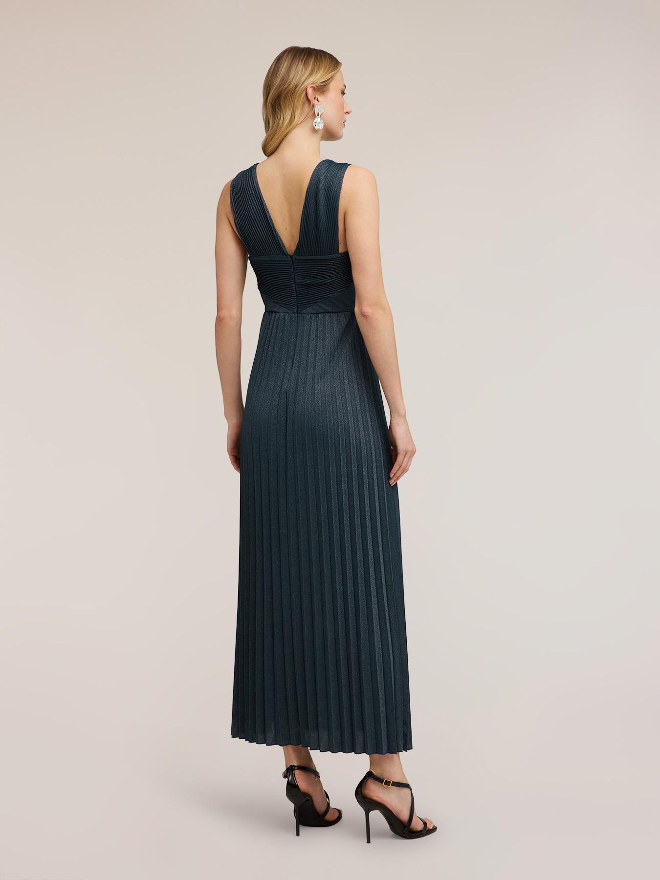 Vestito lungo in jersey lurex pliss&eacute; image number 1