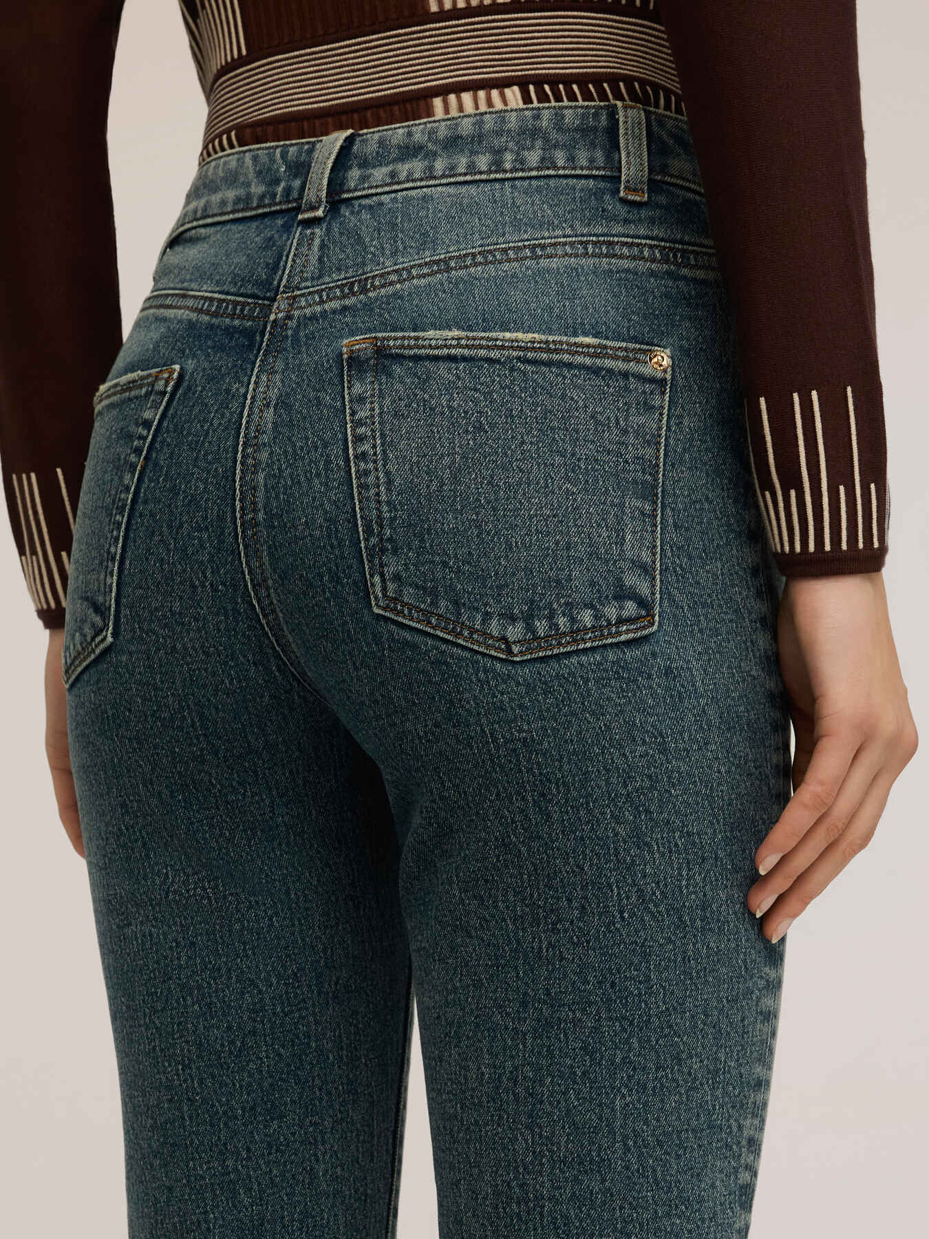 Jeans mum fit a vita alta image number 3