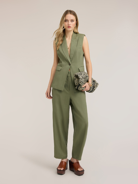 Pantaloni con pince al fondo misto lino