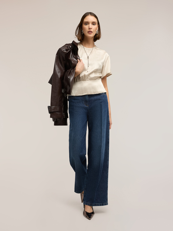 Blusa in raso con fascia