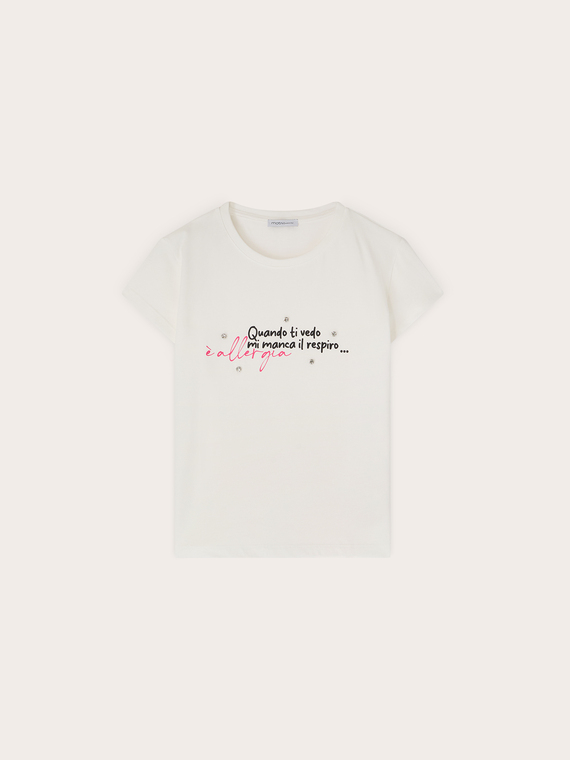 T-shirt con scritta e ricamo di pietre