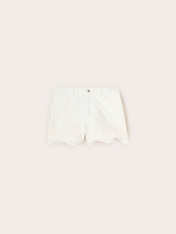 Shorts in drill con pizzo