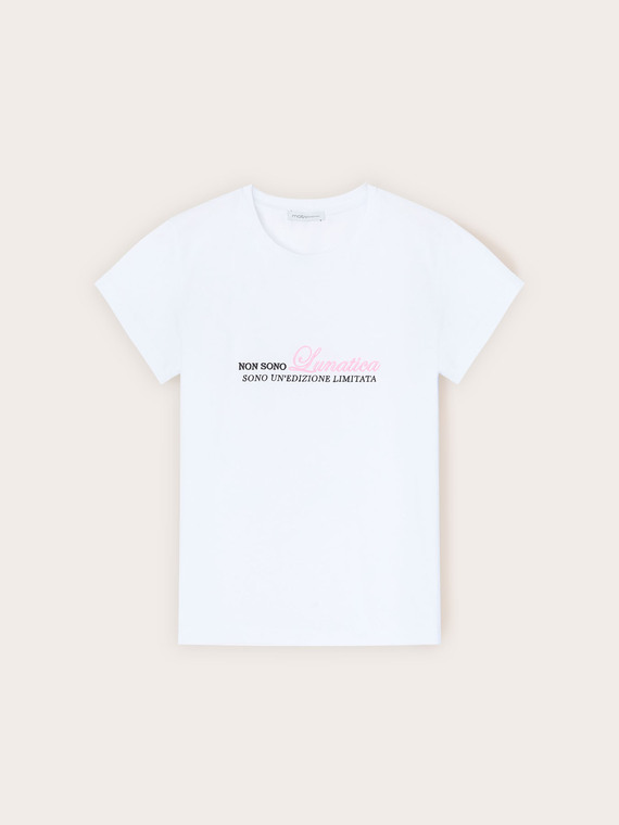 T-shirt in jersey con scritta ricamata