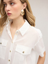 Camicia in mussola con tasche image number 0