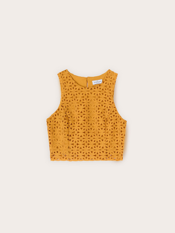 Top in pizzo di macram&eacute;