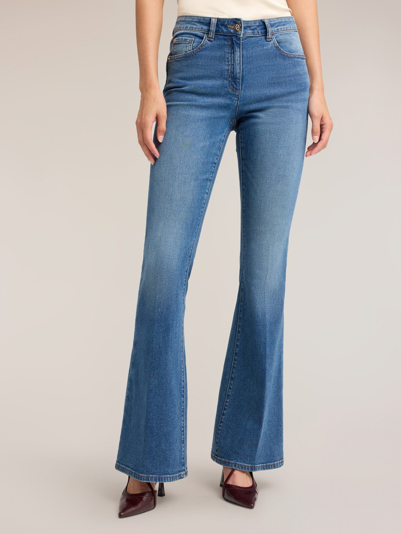 Jeans flare Elle high waist image number 2