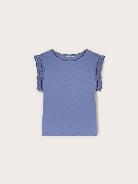 T-shirt con maniche a volant
