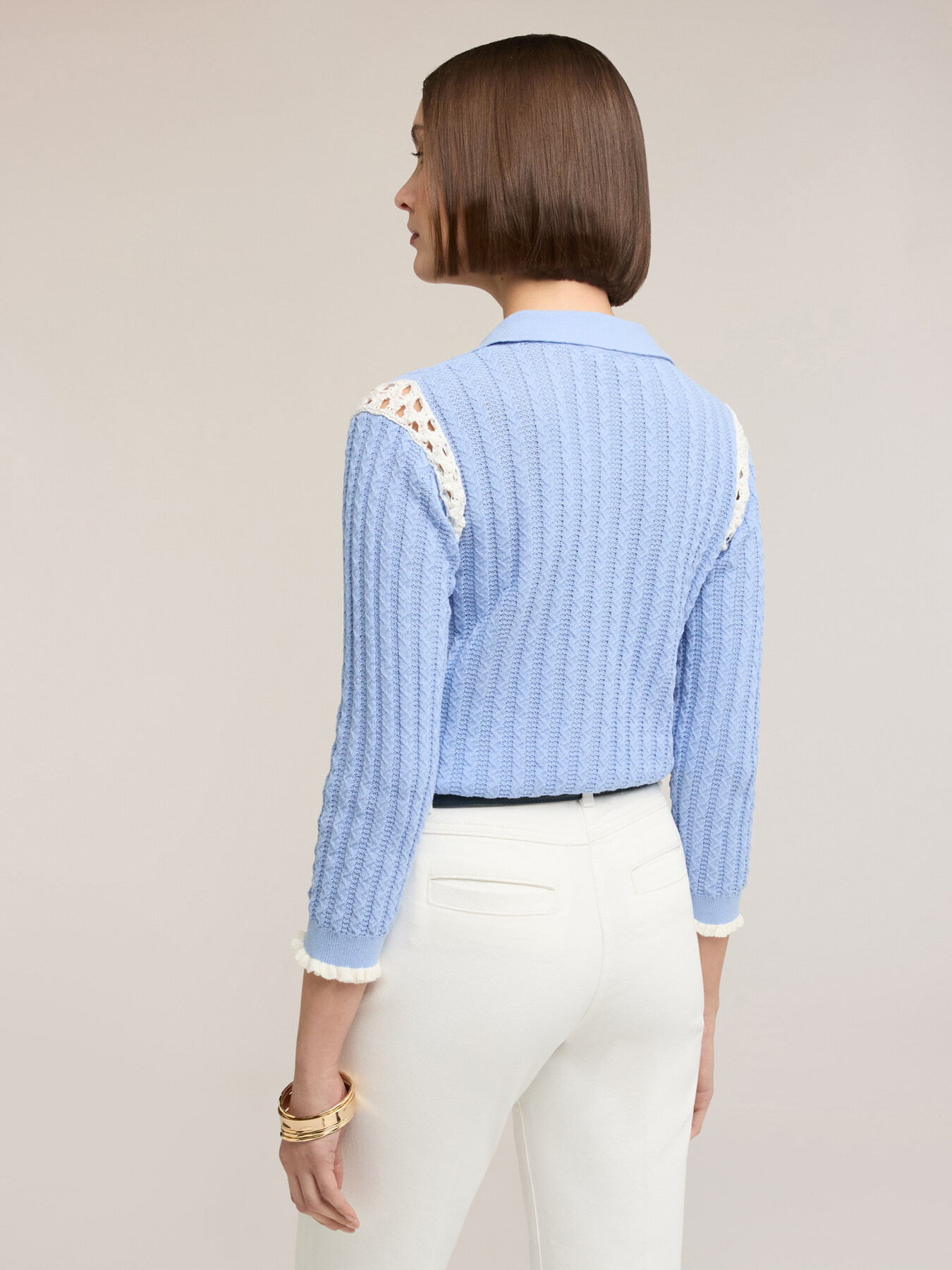 Cardigan in maglia fine con inserti traforati image number 1