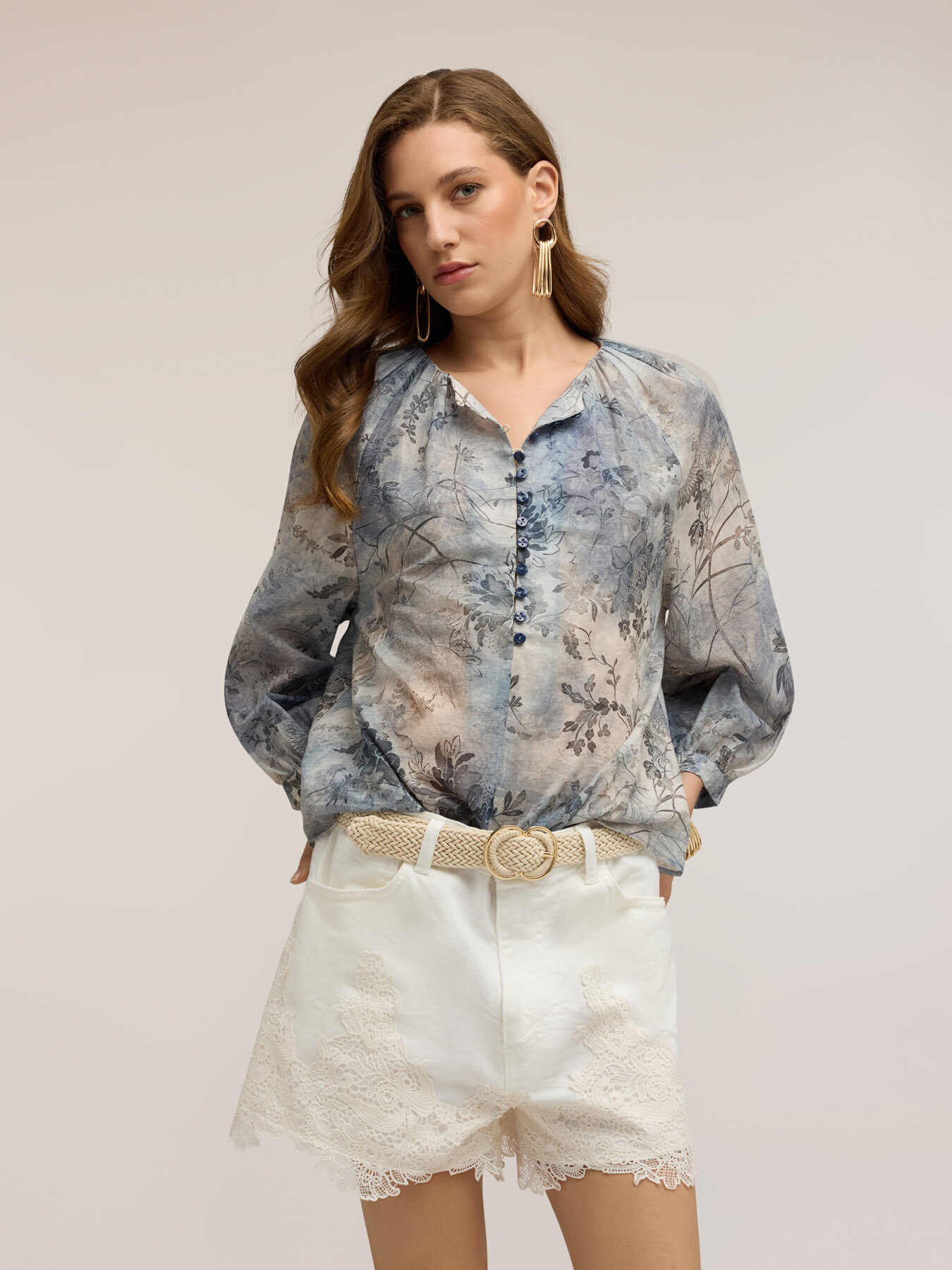 Blusa in mussola di cotone con stampa image number 2