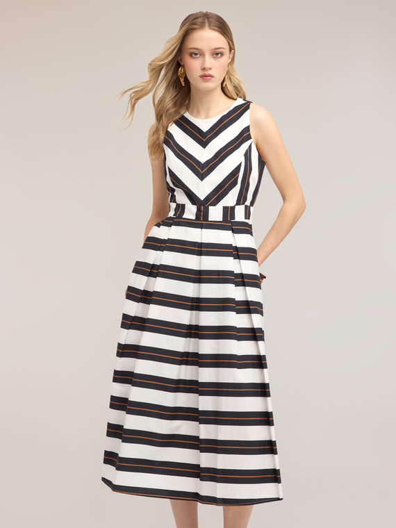 Vestito flare in popeline a righe