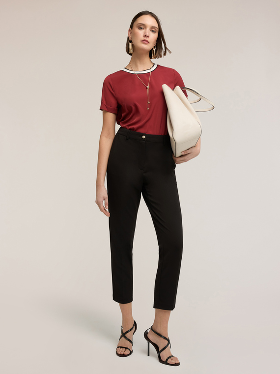 Pantaloni chino in jersey cr&ecirc;pe