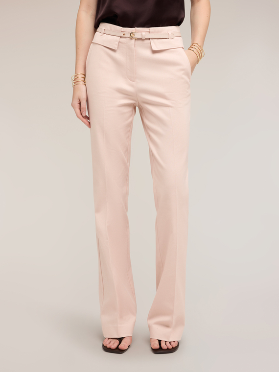 Pantaloni flare in gabardina