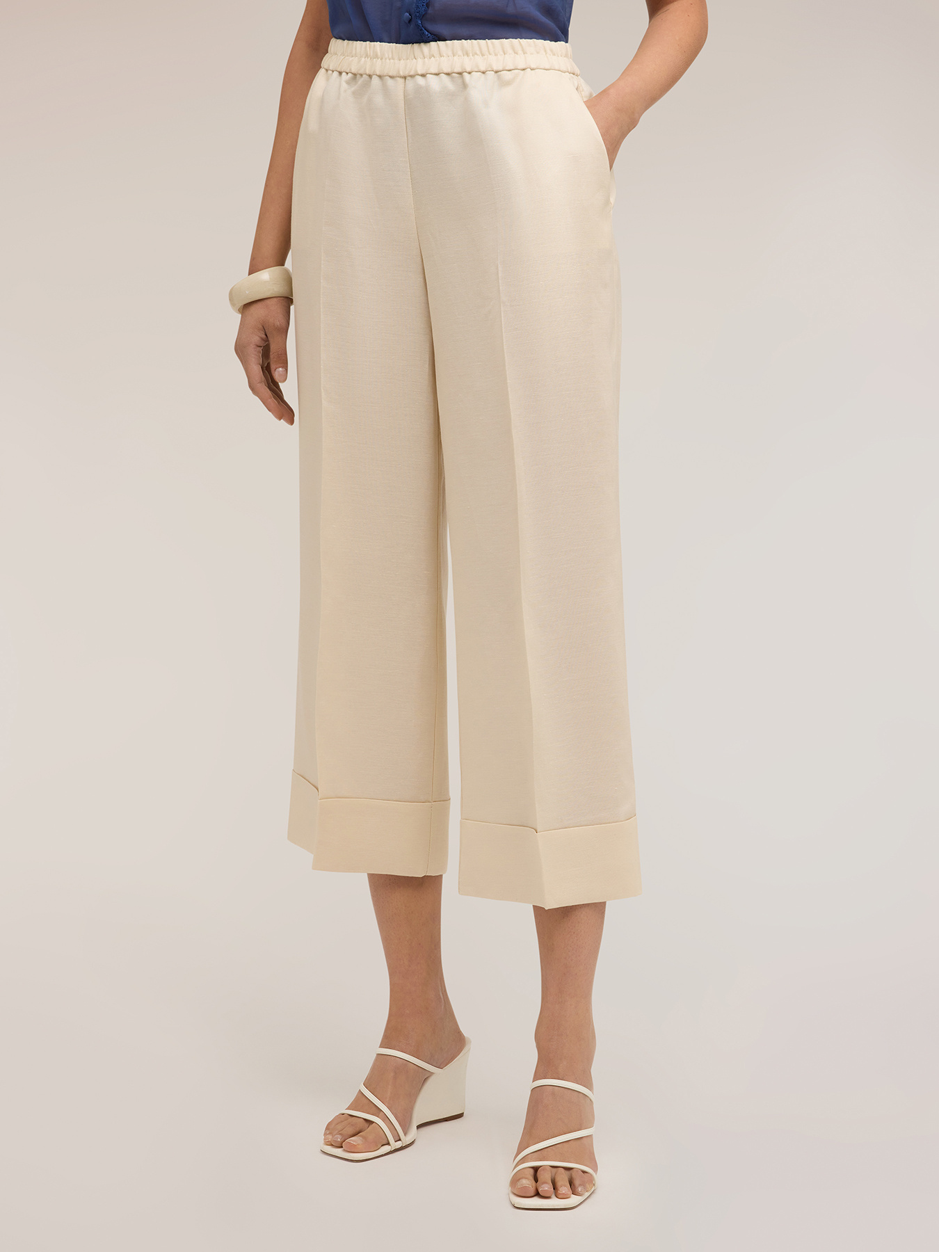 Pantaloni cropped in misto lino image number 2