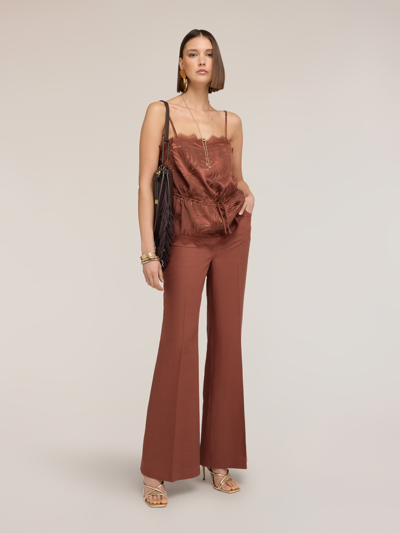 Top in raso jacquard con pizzo image number 0
