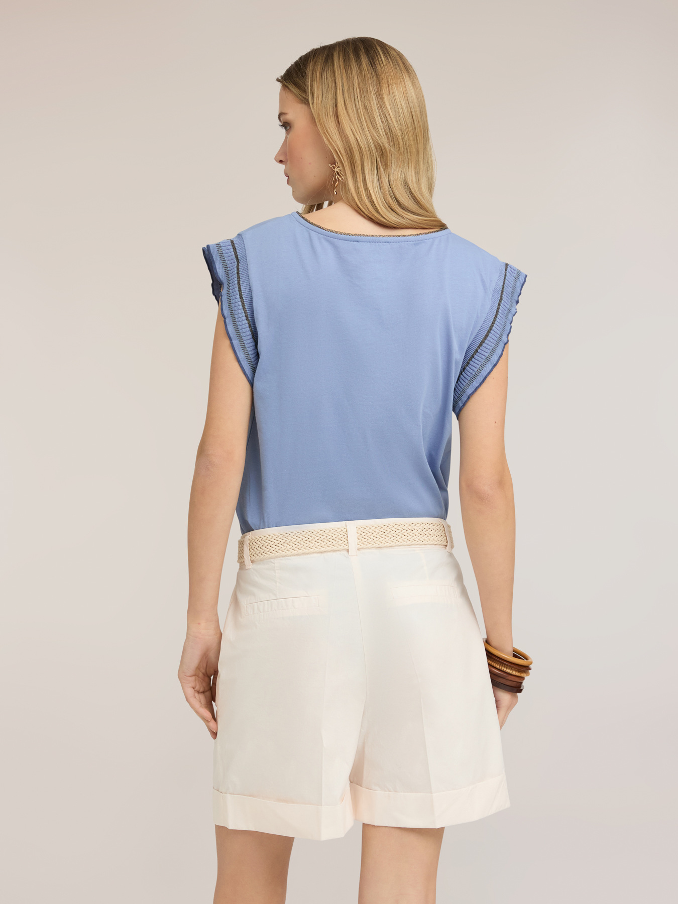 T-shirt con maniche a volant image number 1