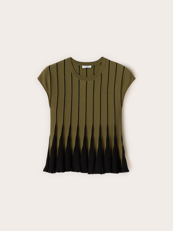 Maglia corta con lavorazione pliss&eacute;