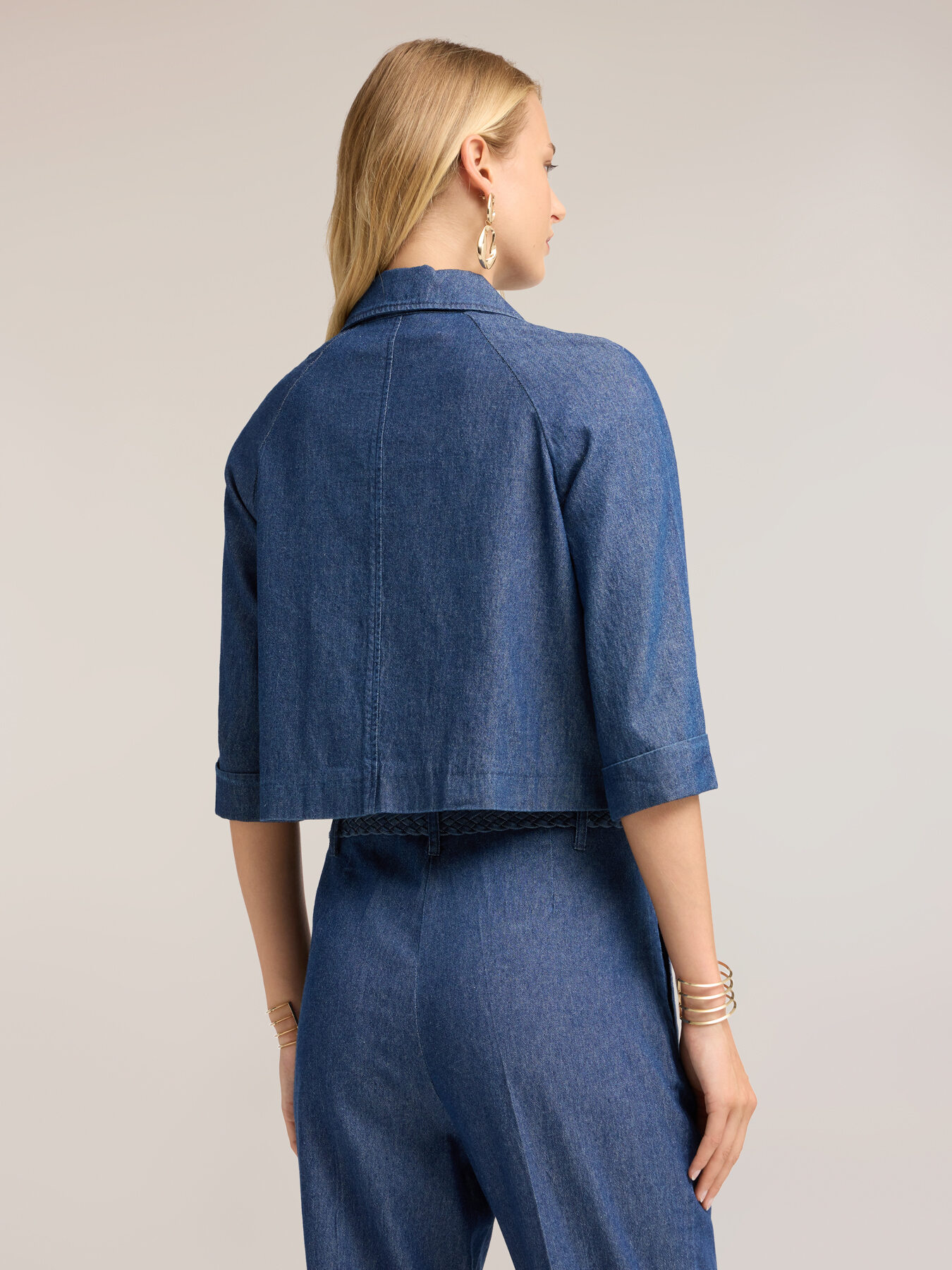 Trench doppiopetto corto in chambray image number 1