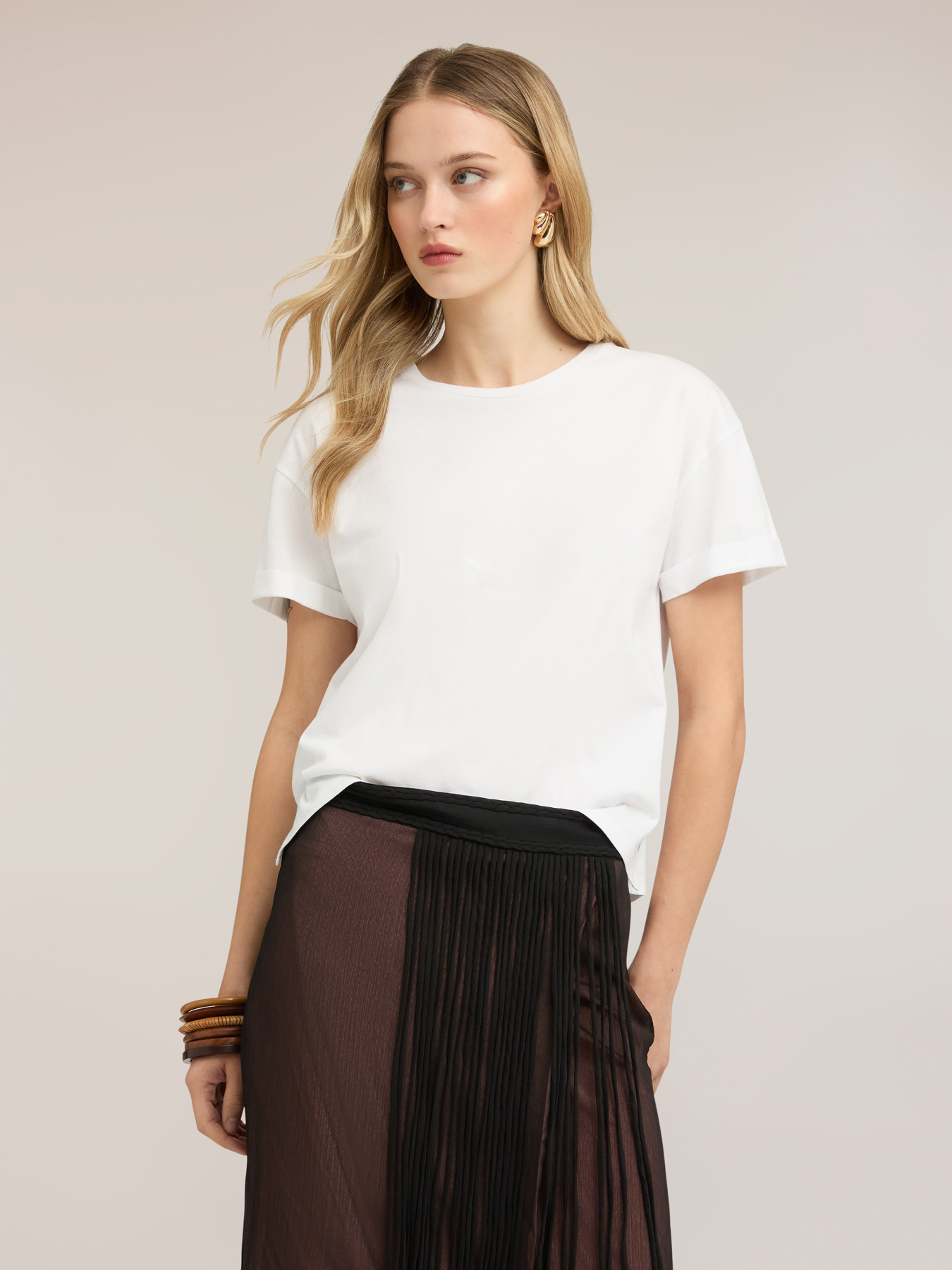 T-shirt boxy con logo ricamato image number 0
