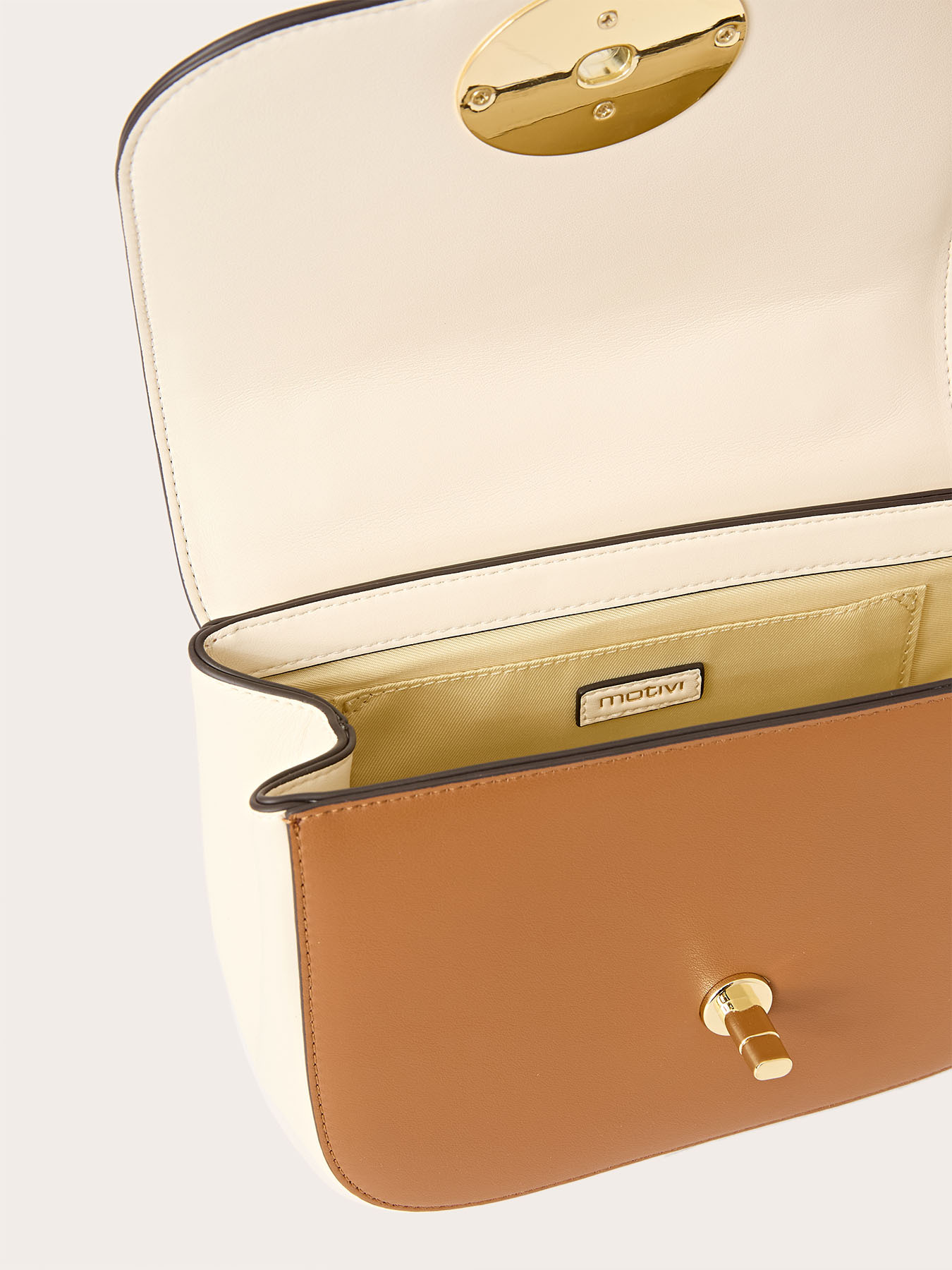 Borsa a tracolla effetto rafia image number 4